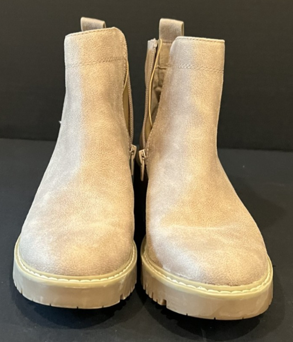 Cliffs-White Mountain Ankle Boots Womens 8.5 Beige Lug Sole Comfort Zip Booties